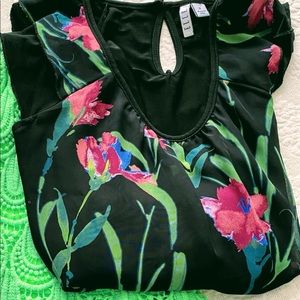 Elle brand sleeveless top